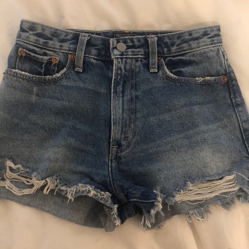 Denim Cutoff shorts!!